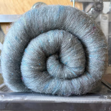MEGA BATT: Wingnut & Henny (blue)