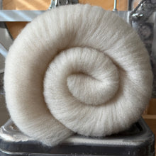 MEGA BATT: Haunui & Cashmere