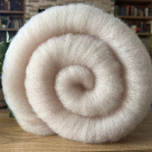 MEGA BATT: Shetland x Gotland x BFL (glow)