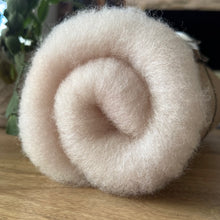 GLOW: Shetland x Gotland x BFL