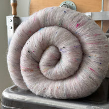 MEGA BATT: Bond & Cashmere